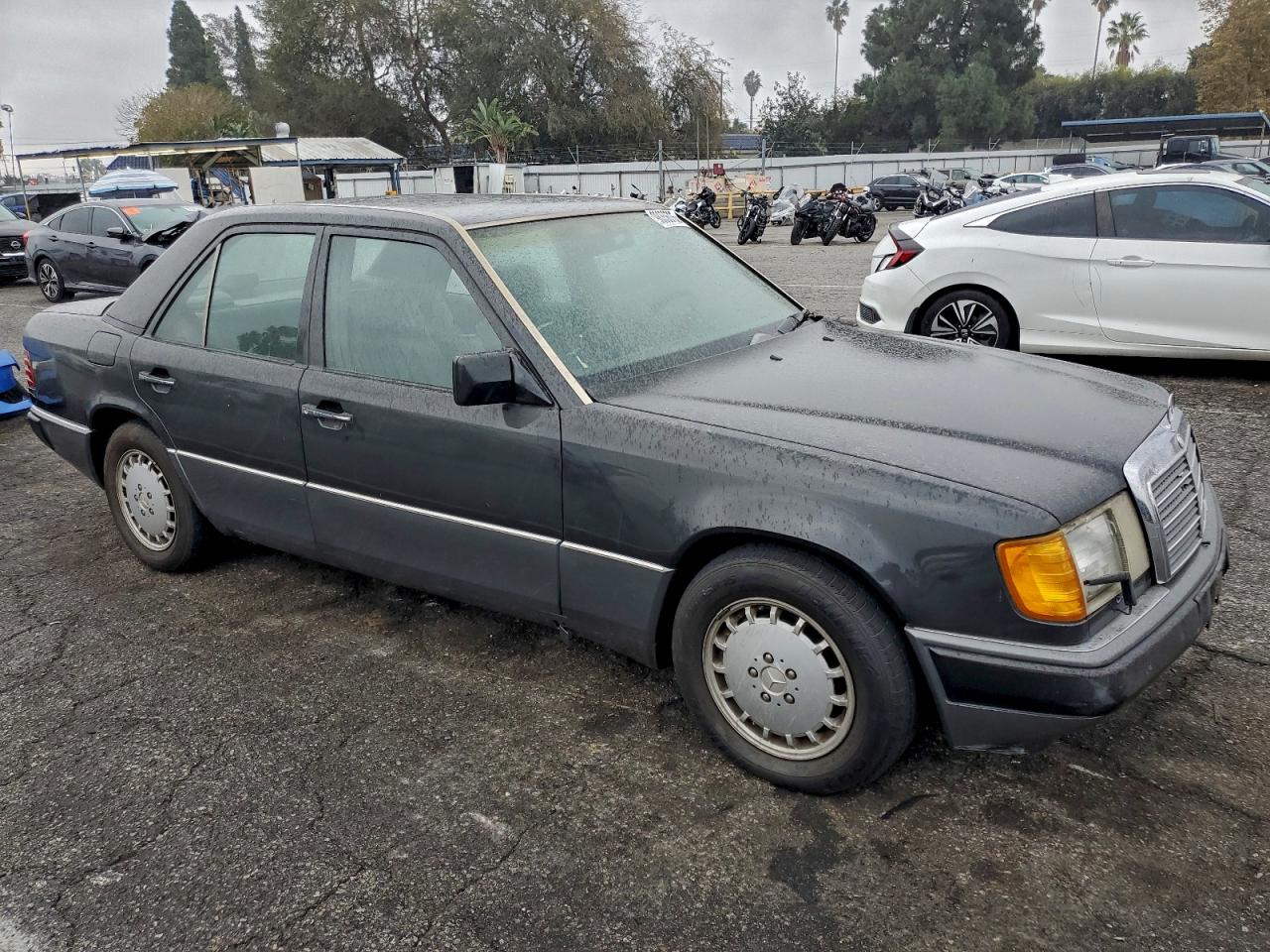 1993 MERCEDES-BENZ 300 E 2.8 photo 4