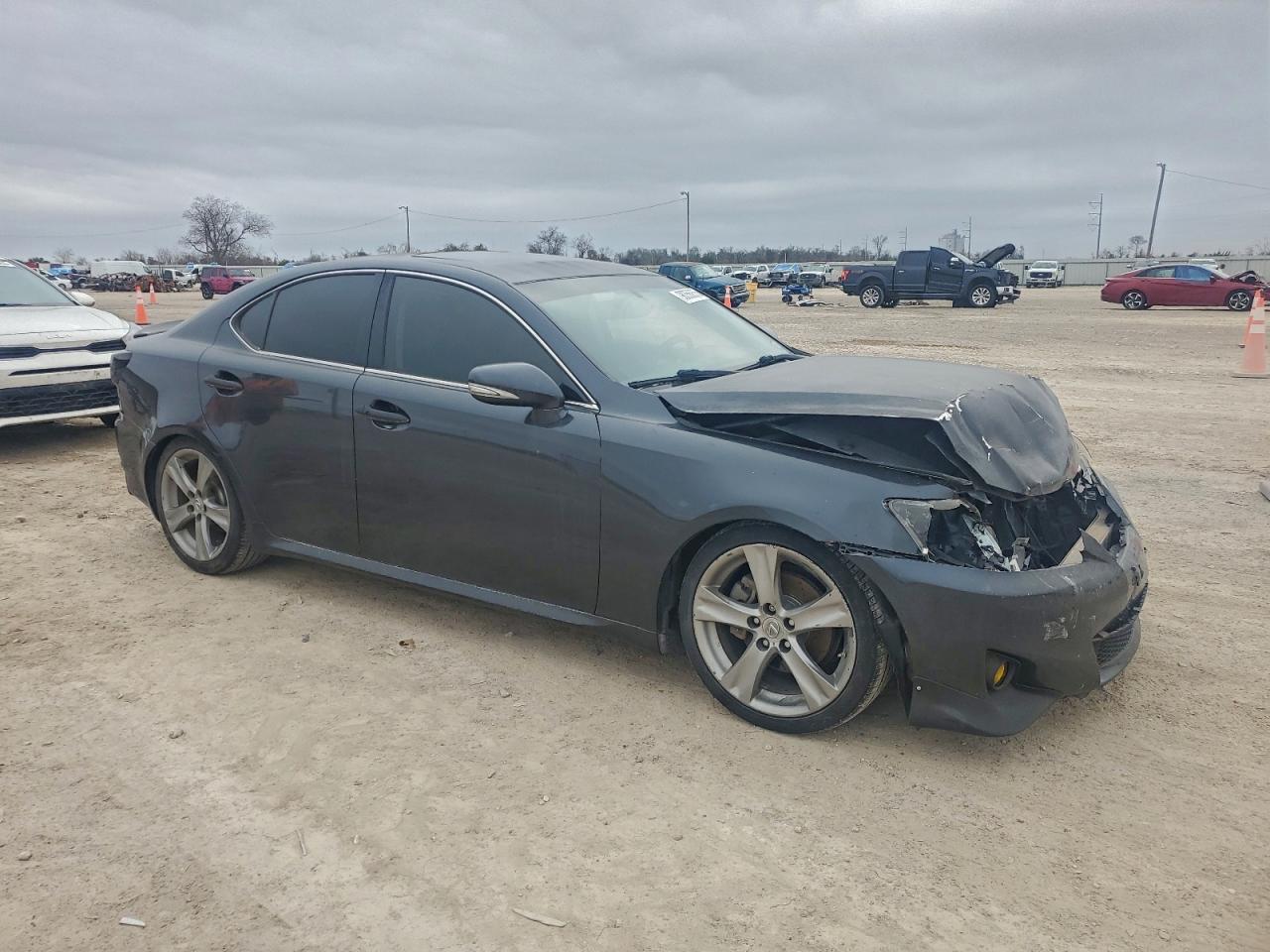 2011 LEXUS IS 250 photo 4