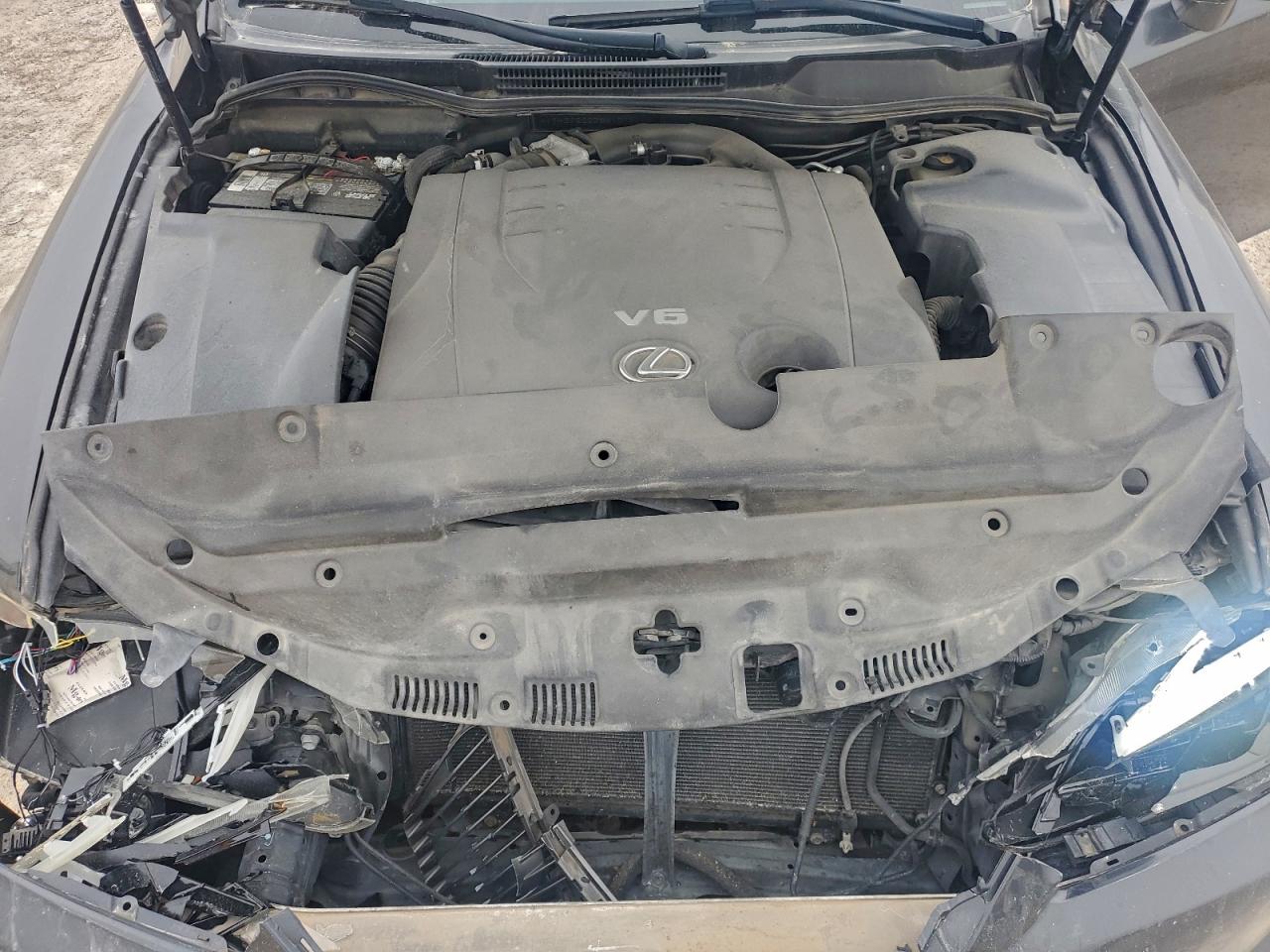 2011 LEXUS IS 250 photo 11