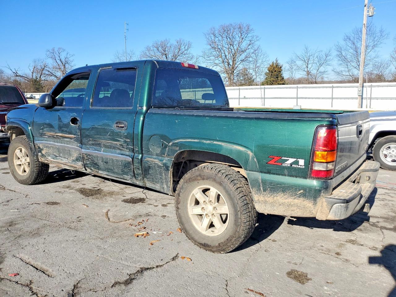 2006 GMC NEW SIERRA K1500 photo 2