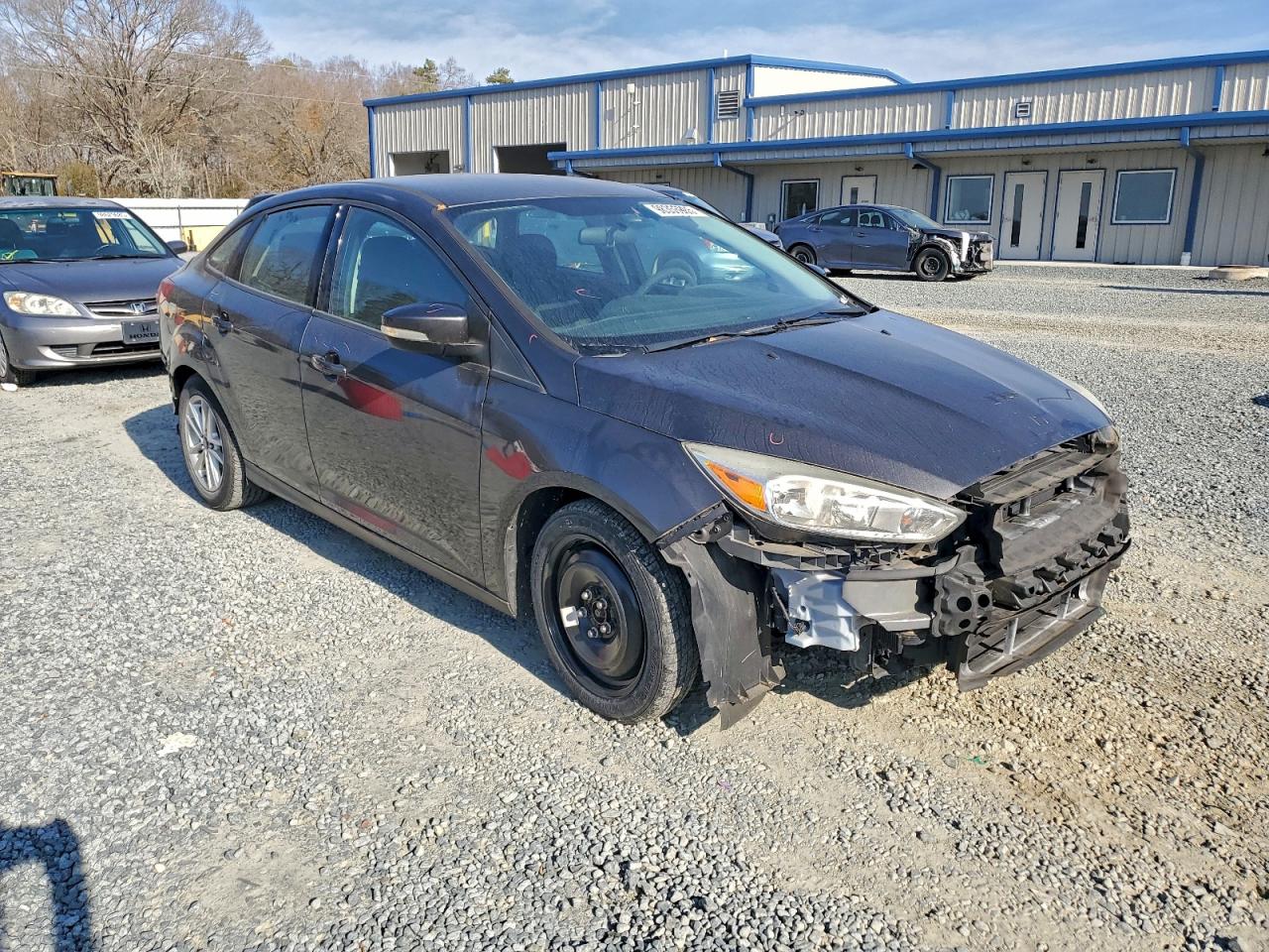 2015 FORD FOCUS SE photo 4