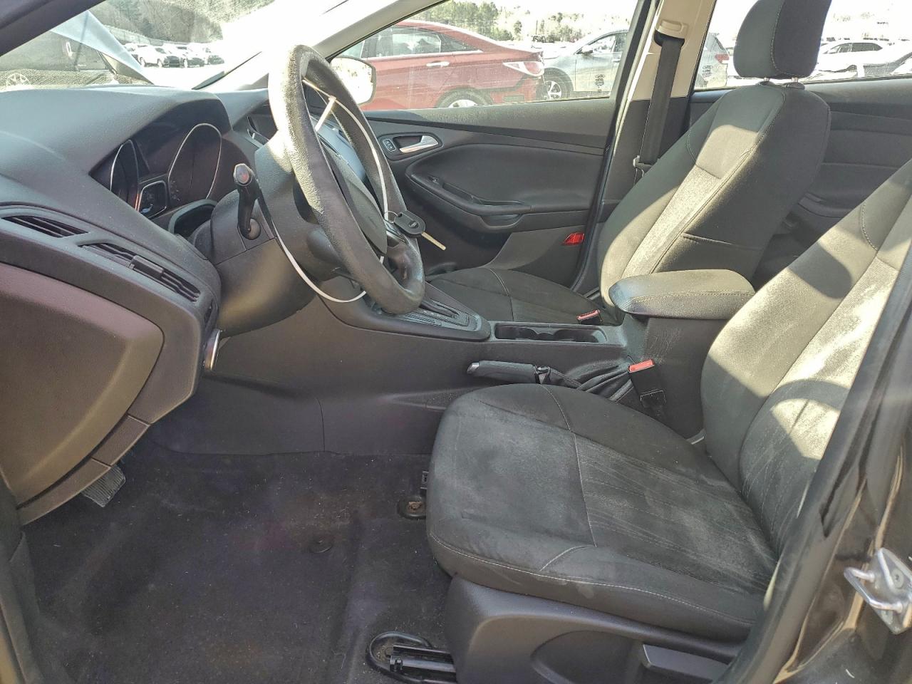 2015 FORD FOCUS SE photo 7