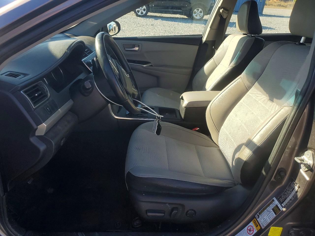 2016 TOYOTA CAMRY LE photo 7