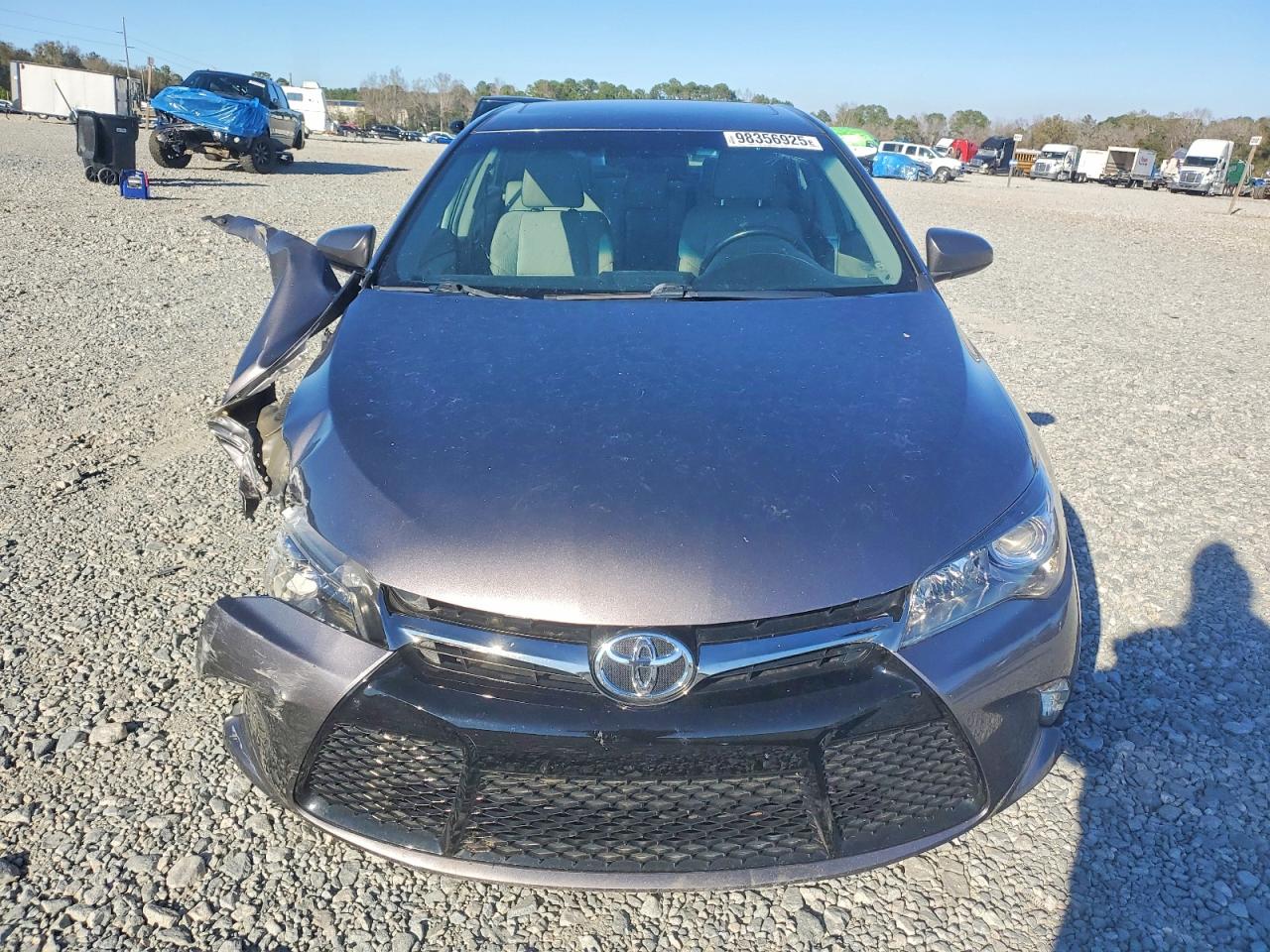 2016 TOYOTA CAMRY LE photo 5