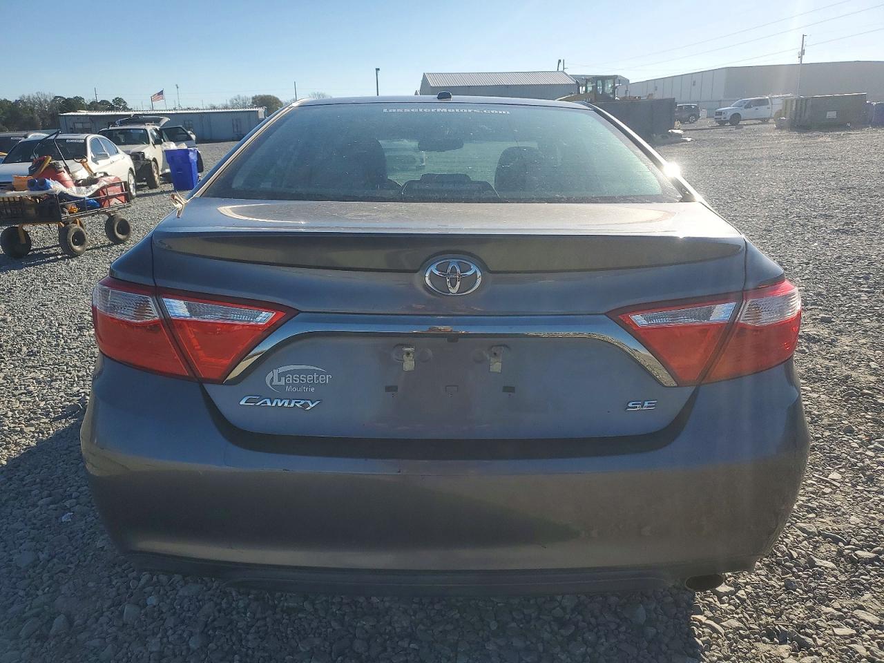 2016 TOYOTA CAMRY LE photo 6