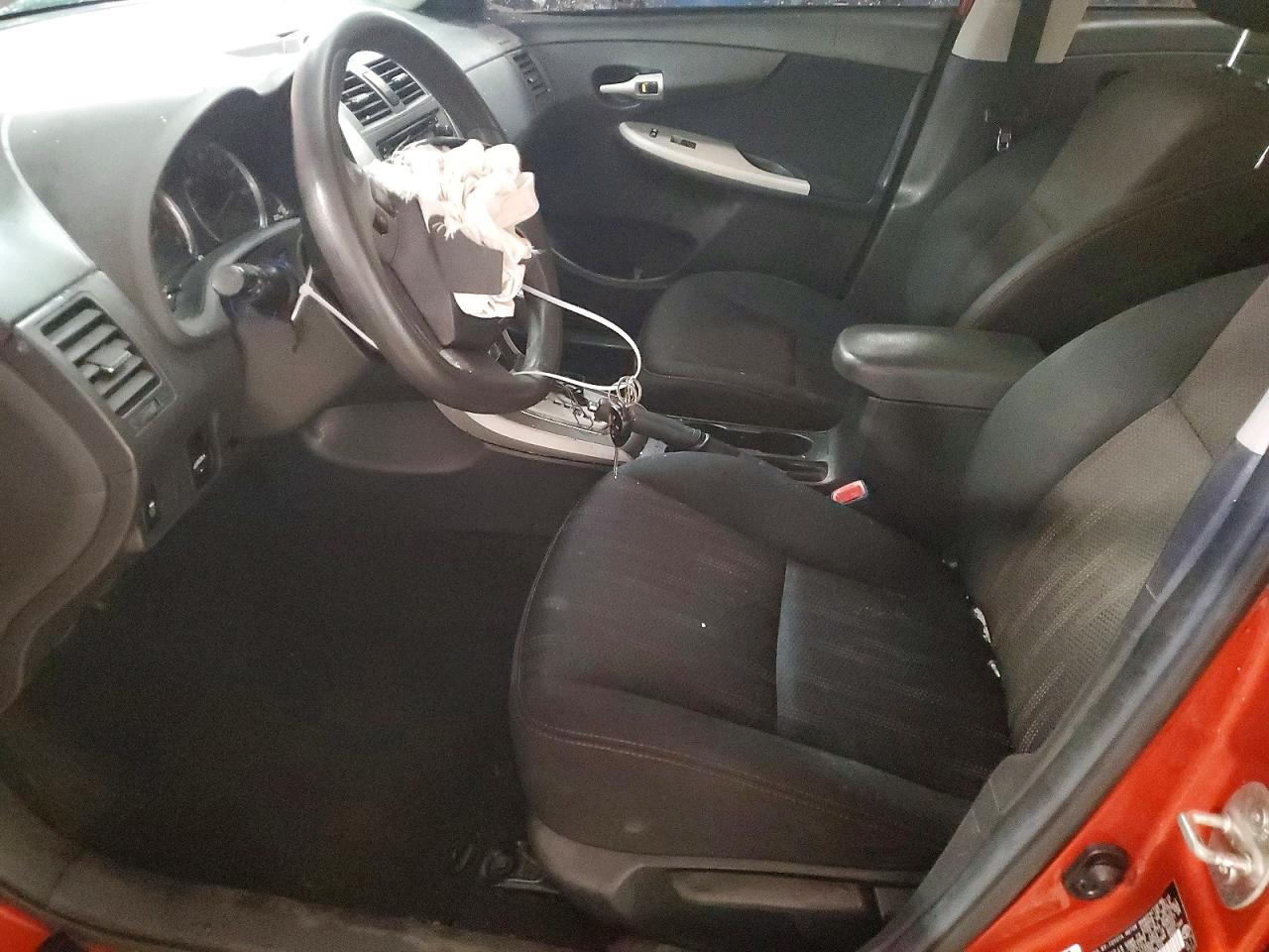 2013 TOYOTA COROLLA S SPECIAL EDITION photo 7