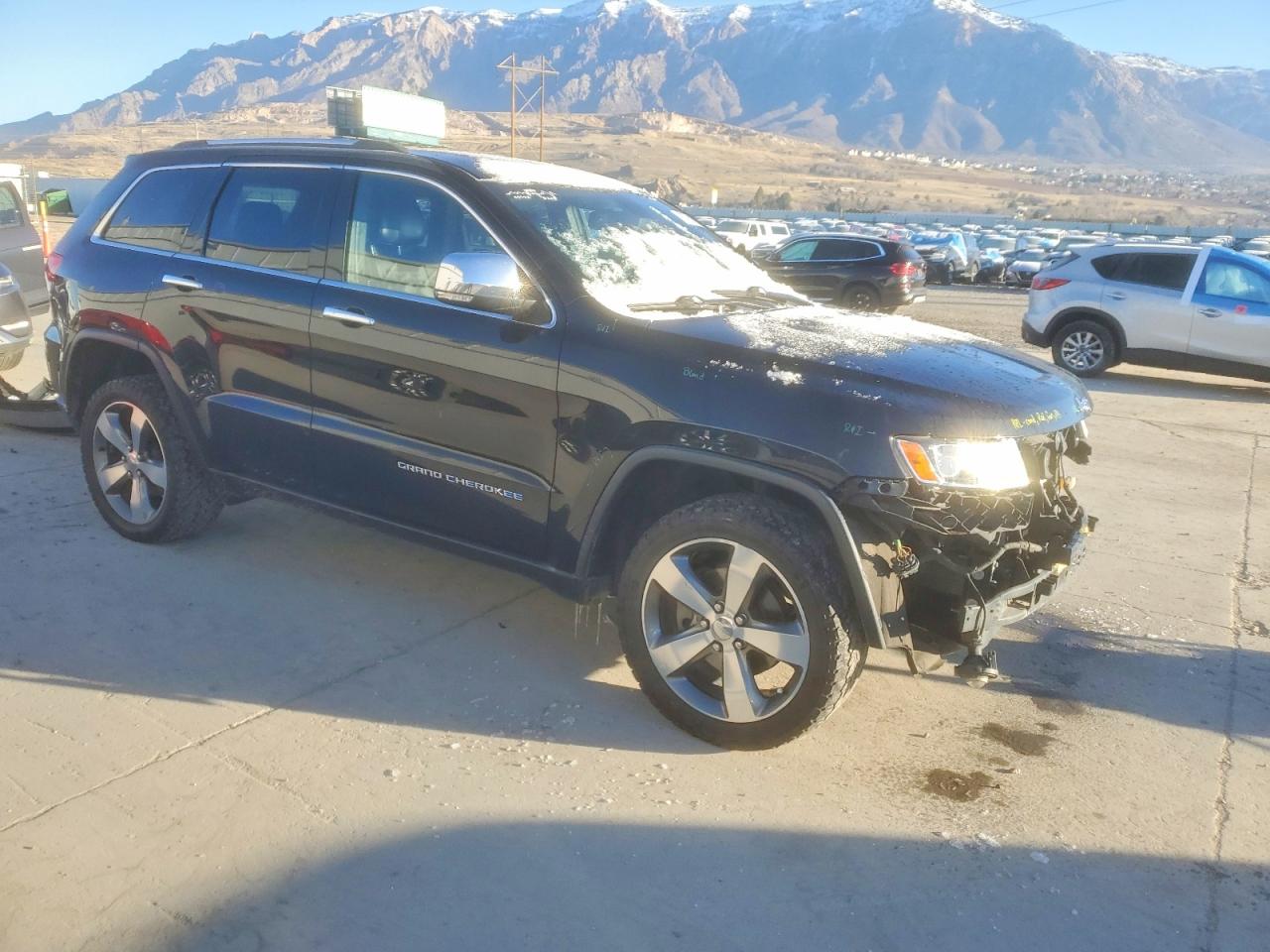 2015 JEEP GRAND CHEROKEE LIMITED photo 4