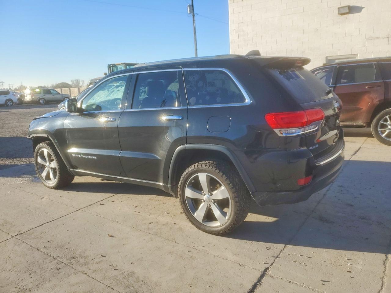 2015 JEEP GRAND CHEROKEE LIMITED photo 2