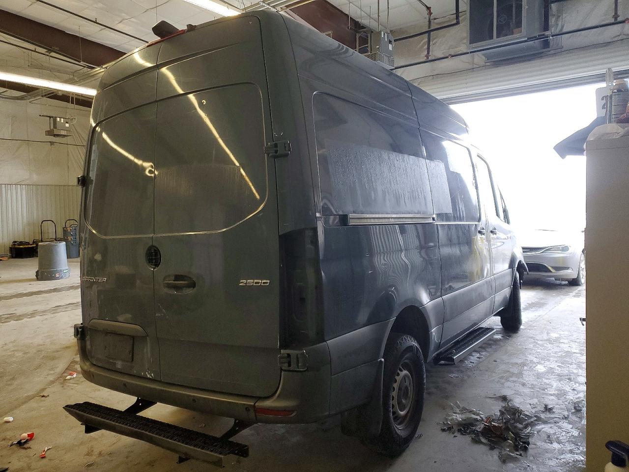 2019 MERCEDES BENZ SPRINTER 2500 DELIVERY VAN photo 3