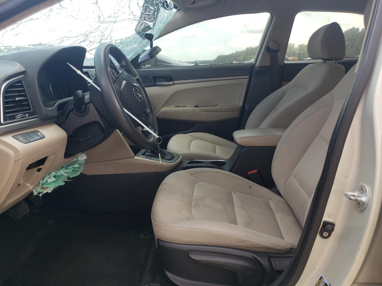 2017 HYUNDAI ELANTRA SE photo 7