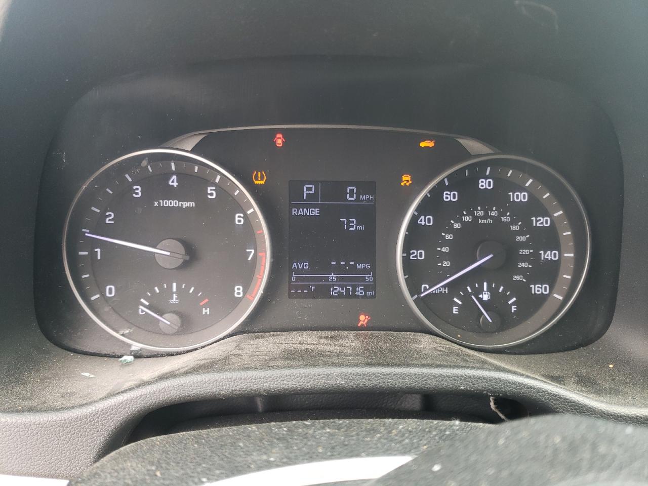 2017 HYUNDAI ELANTRA SE photo 9