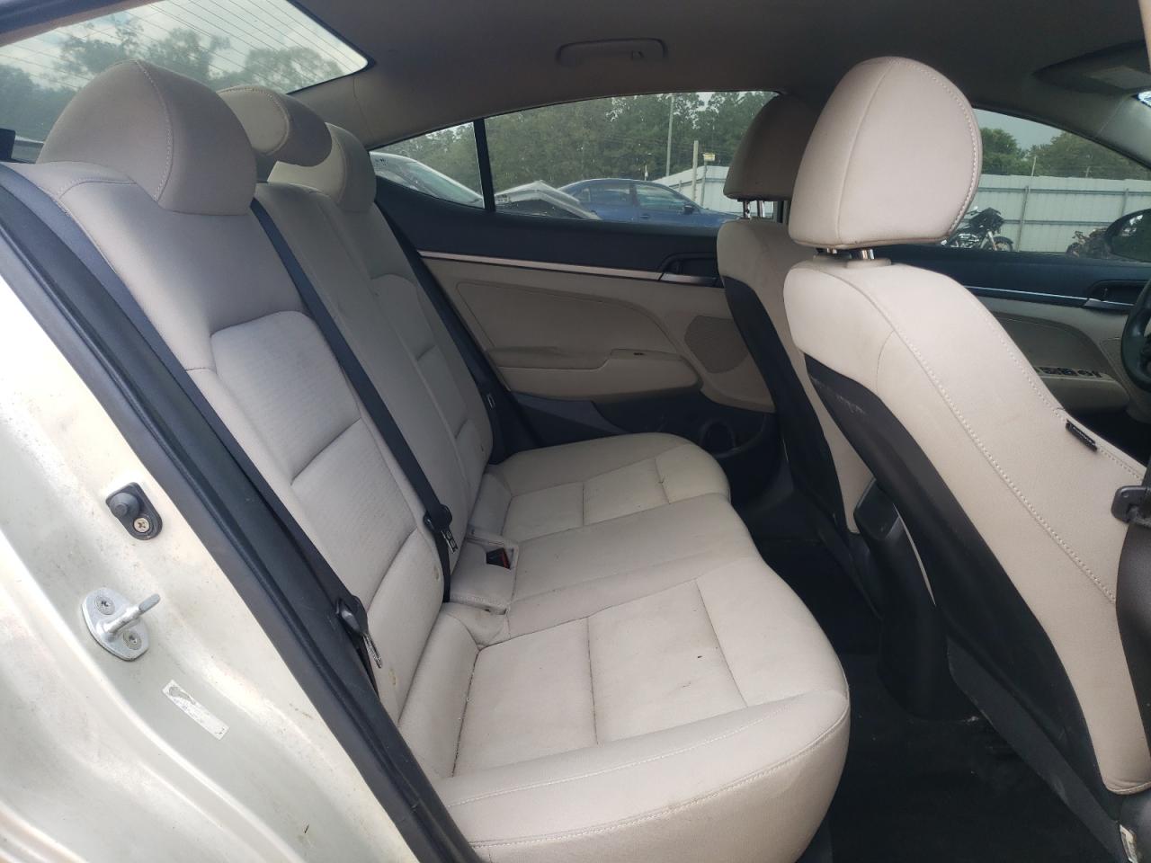 2017 HYUNDAI ELANTRA SE photo 10