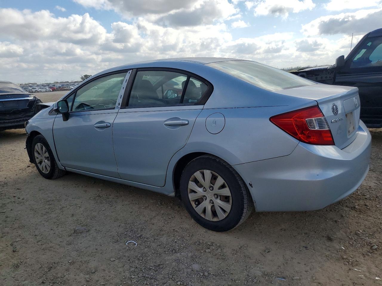 2012 HONDA CIVIC LX photo 2