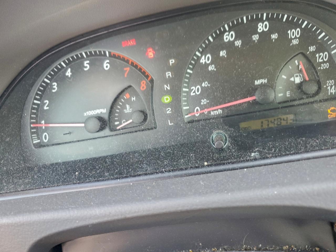 2003 TOYOTA CAMRY LE photo 9