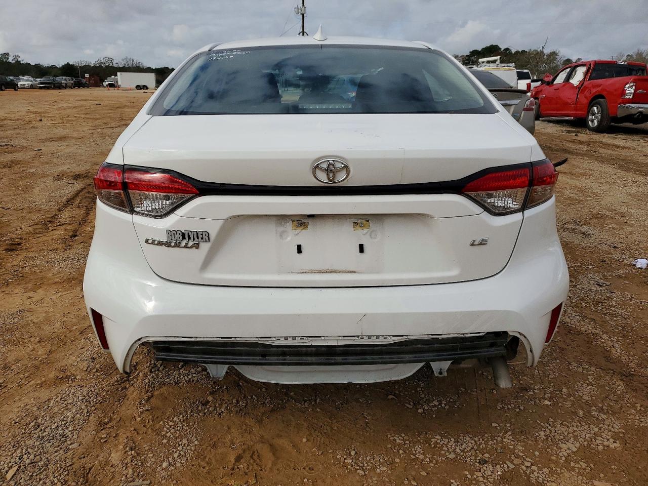 2025 TOYOTA COROLLA LE photo 6