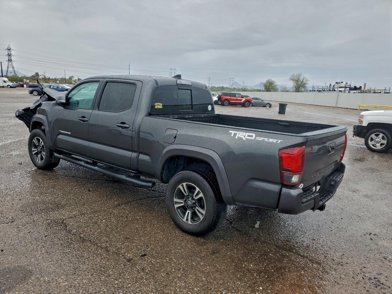 2019 TOYOTA TACOMA DOUBLE CAB photo 2