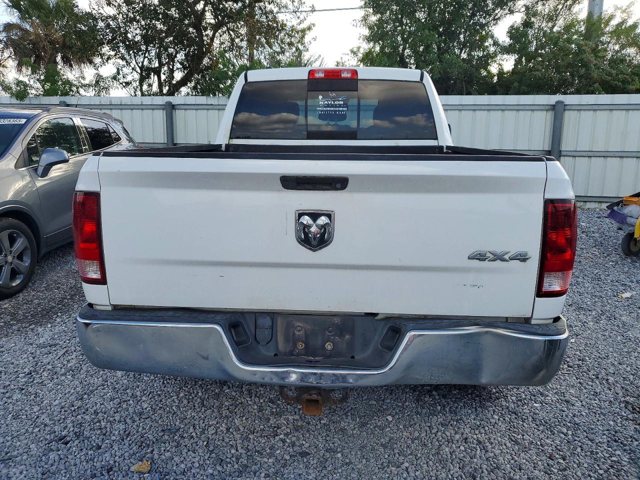 2013 RAM 1500 SLT photo 6