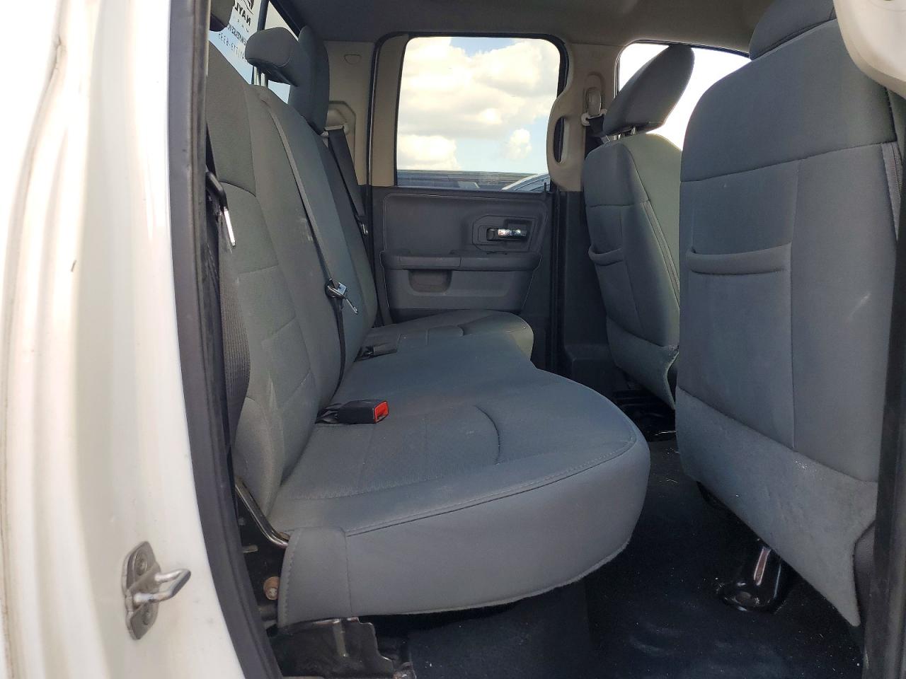 2013 RAM 1500 SLT photo 10