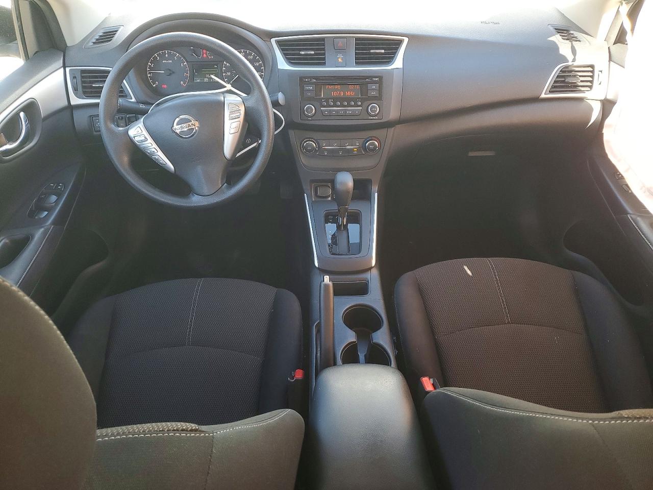 2016 NISSAN SENTRA S photo 8