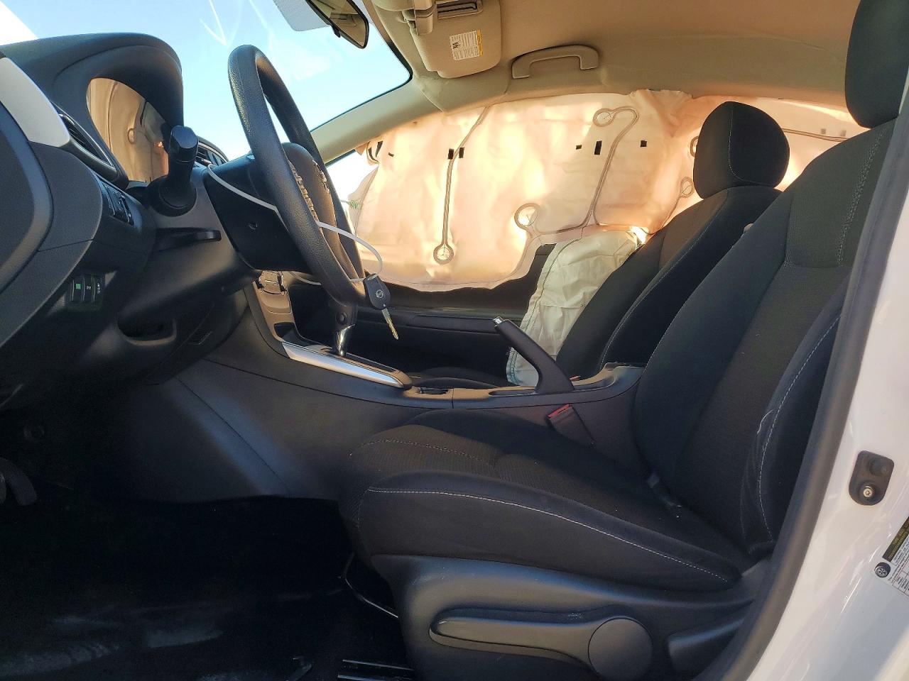 2016 NISSAN SENTRA S photo 7
