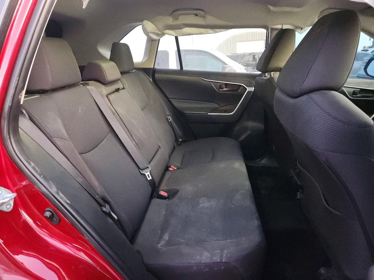 2024 TOYOTA RAV4 LE photo 10