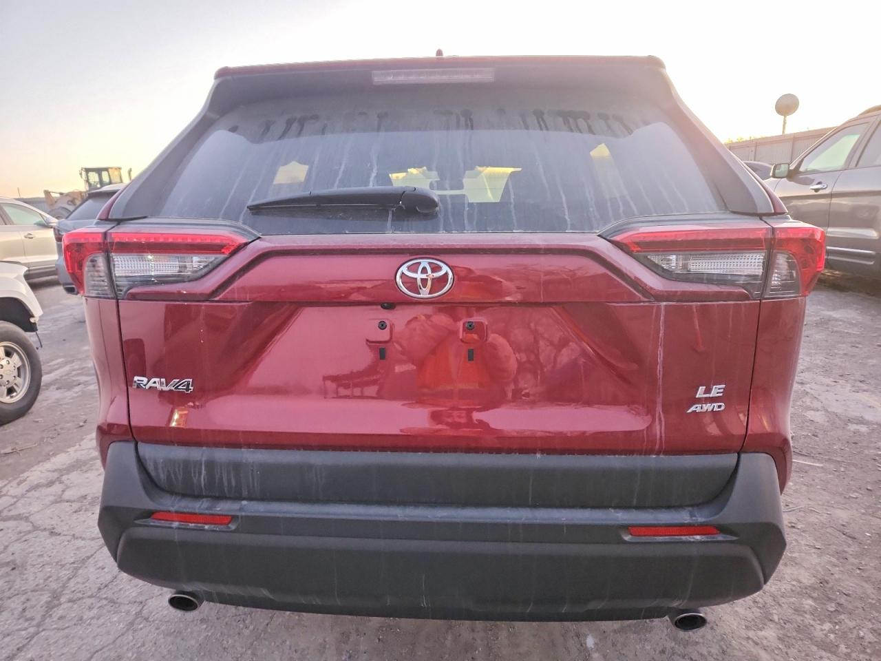 2024 TOYOTA RAV4 LE photo 6