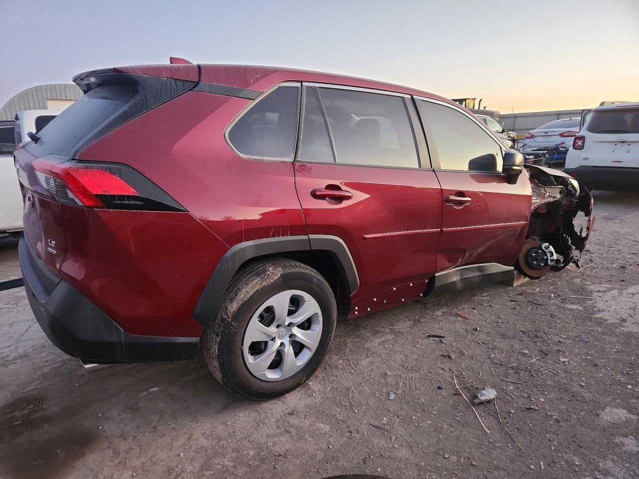 2024 TOYOTA RAV4 LE photo 3