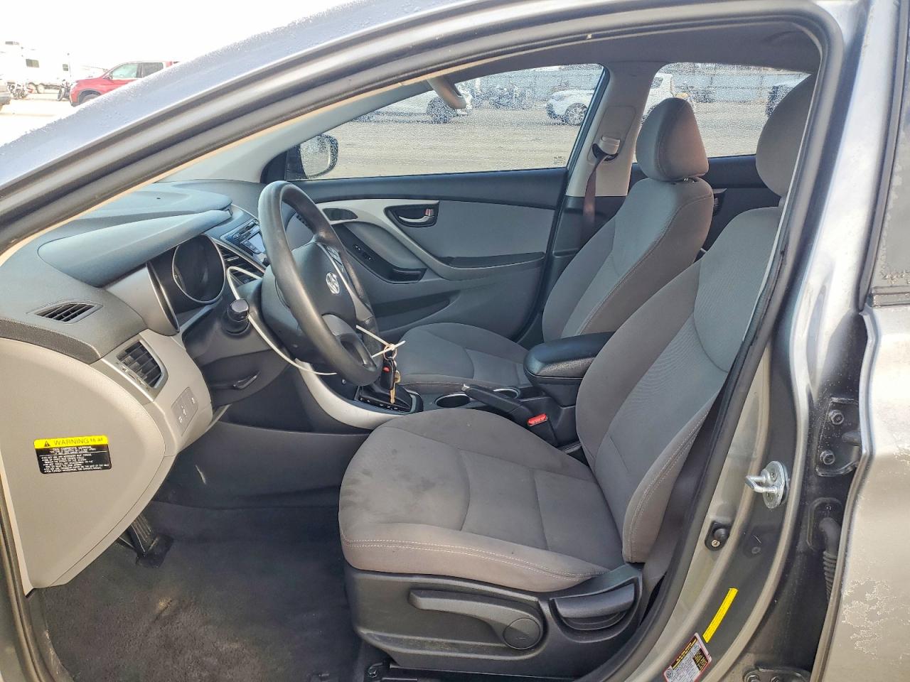 2016 HYUNDAI ELANTRA photo 7