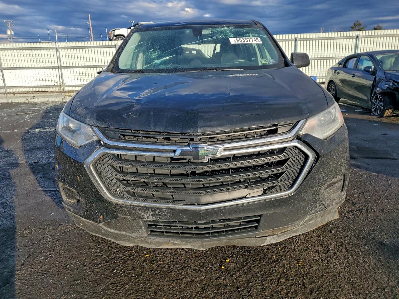 2019 CHEVROLET TRAVERSE LS photo 5