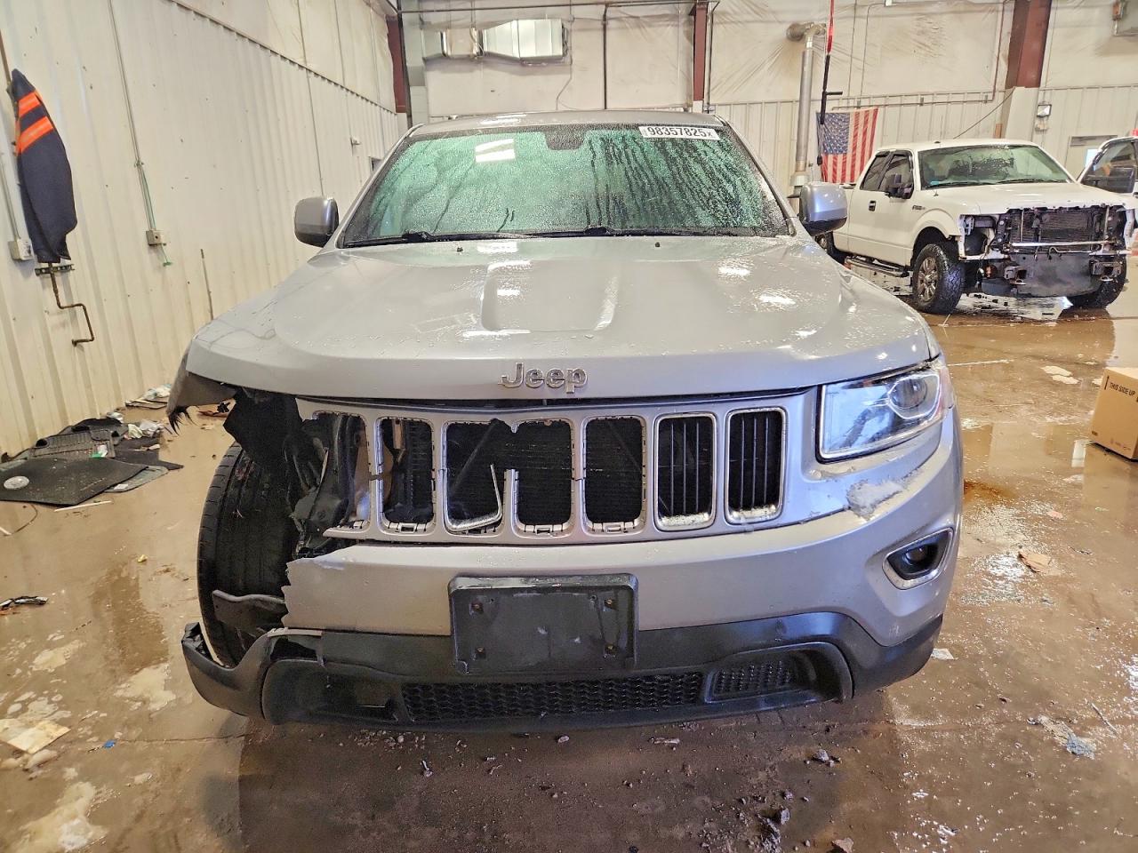2014 JEEP GRAND CHEROKEE LAREDO photo 5