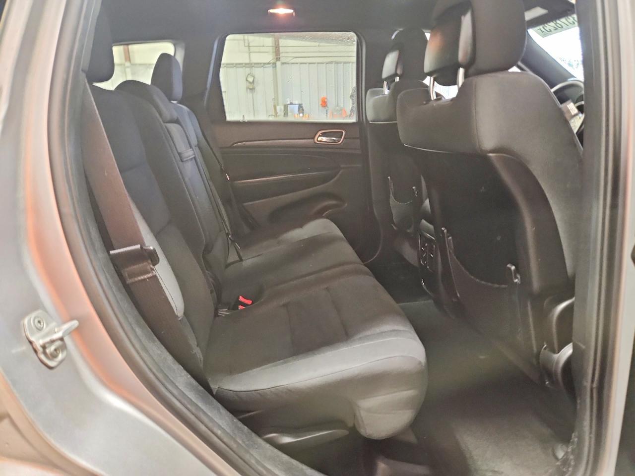 2014 JEEP GRAND CHEROKEE LAREDO photo 11