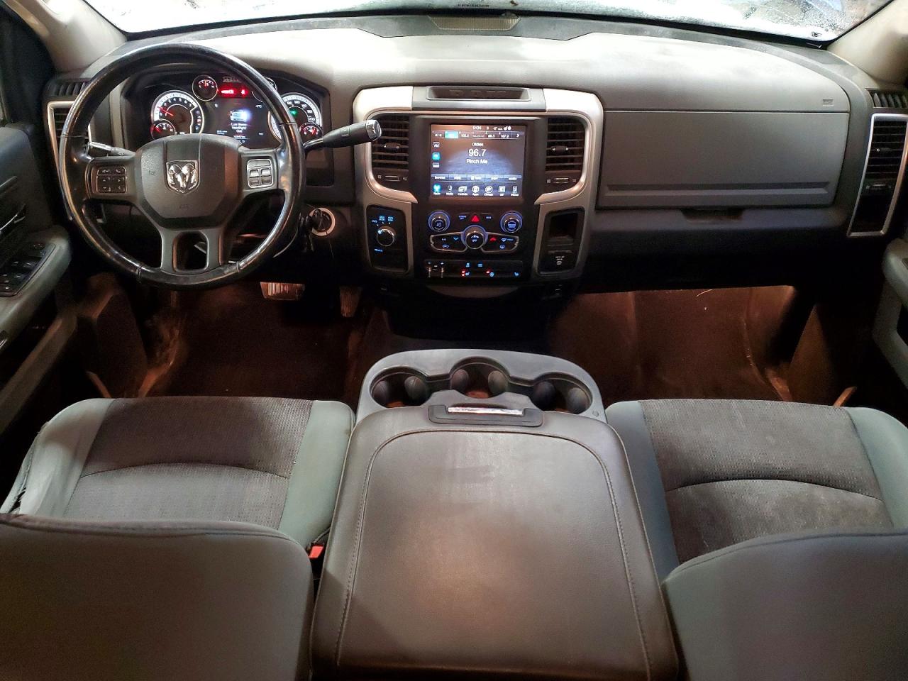 2013 RAM 1500 SLT photo 8