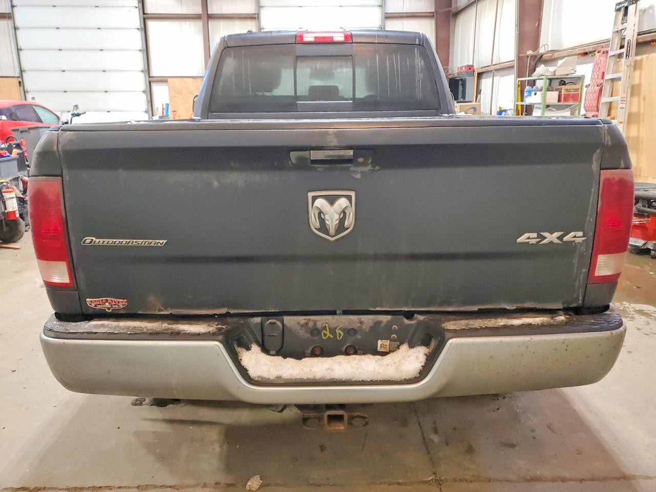 2013 RAM 1500 SLT photo 6