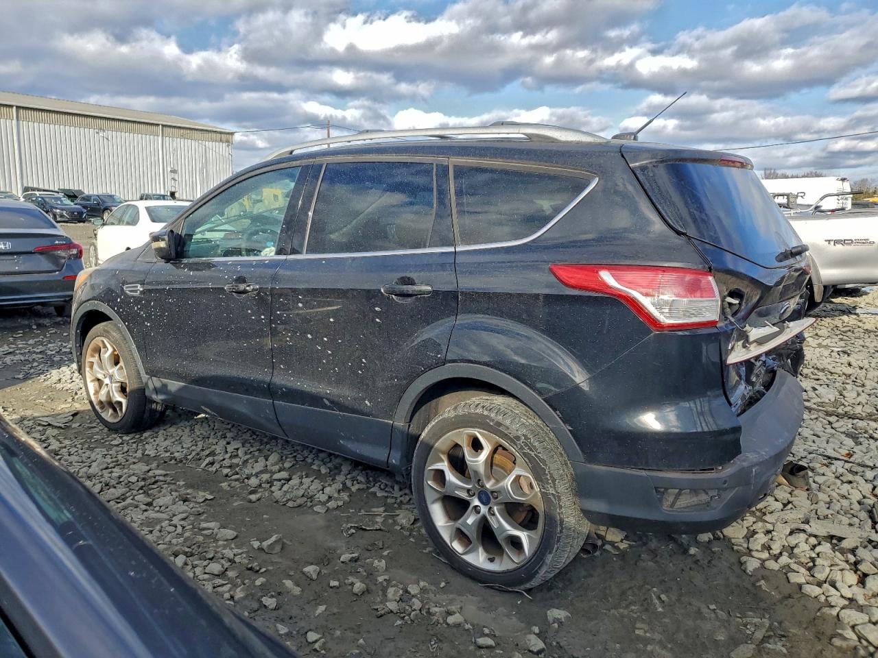 2014 FORD ESCAPE TITANIUM photo 2
