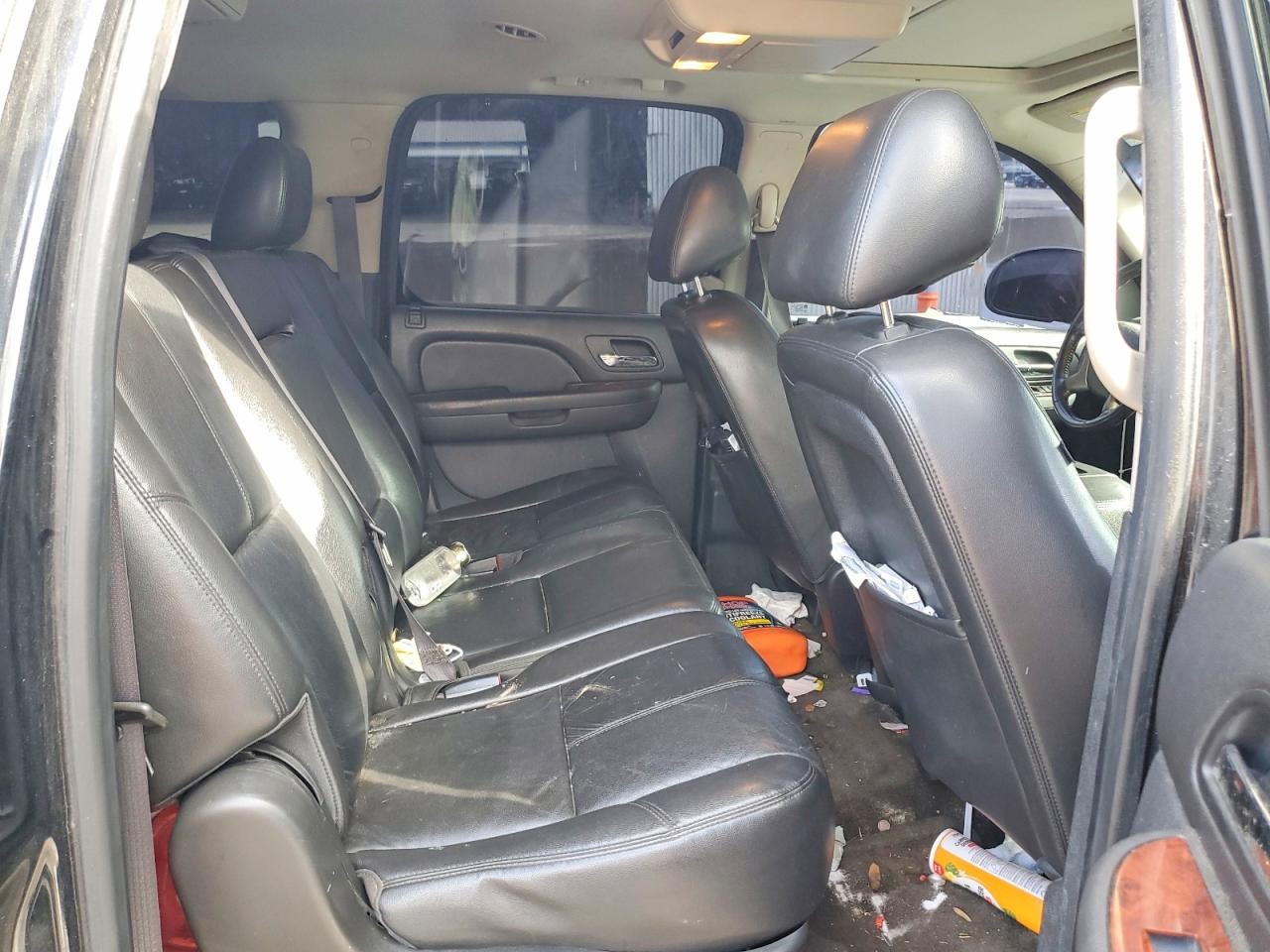 2013 CHEVROLET SUBURBAN C1500 LT photo 10