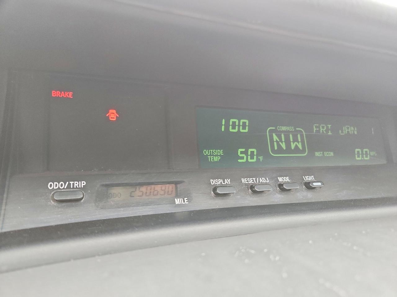 2002 TOYOTA AVALON XL photo 9