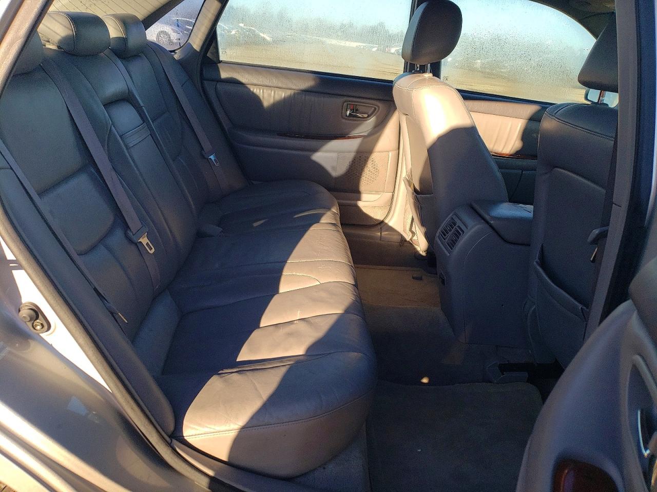 2002 TOYOTA AVALON XL photo 10