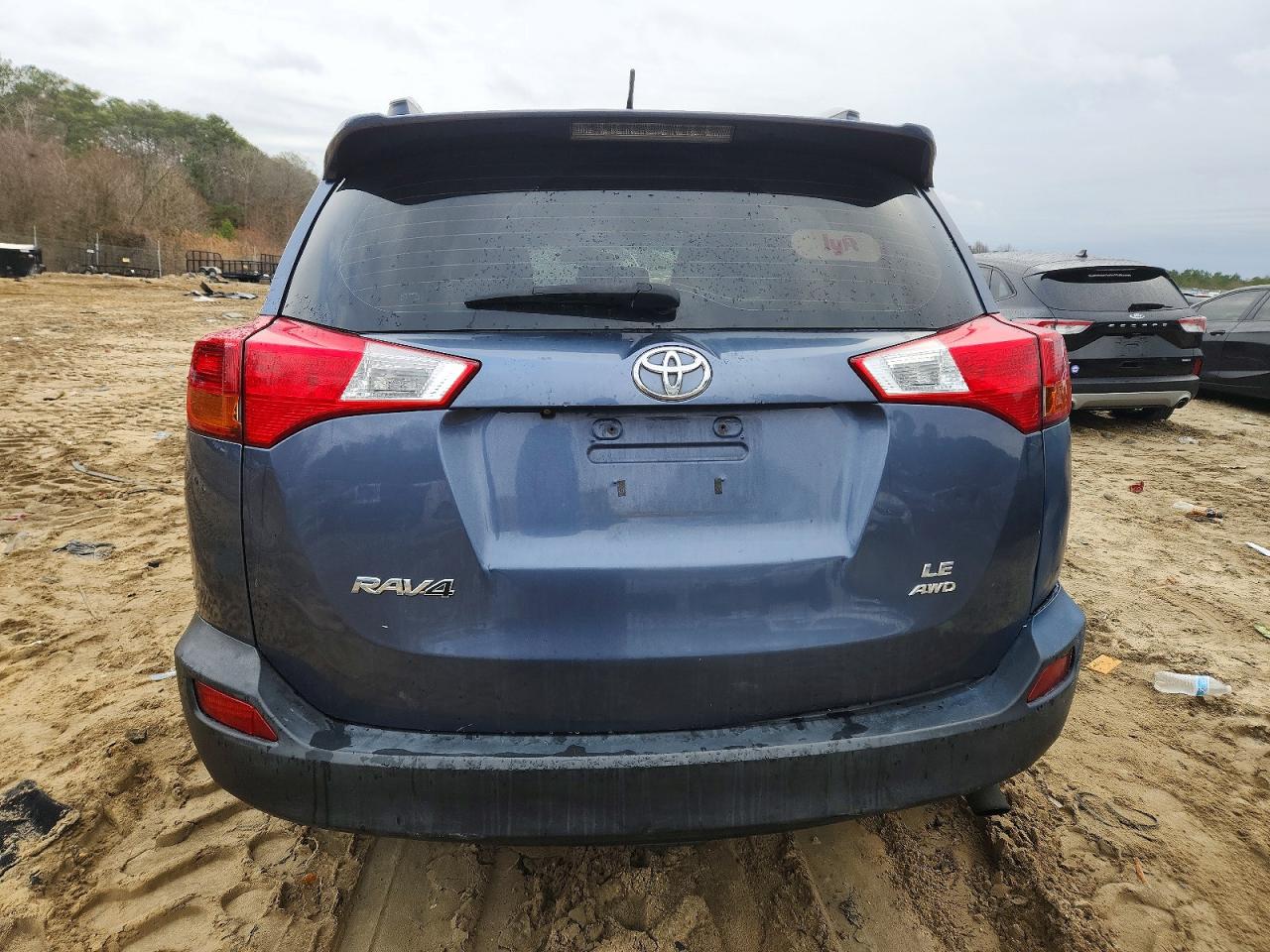 2013 TOYOTA RAV4 LE photo 6