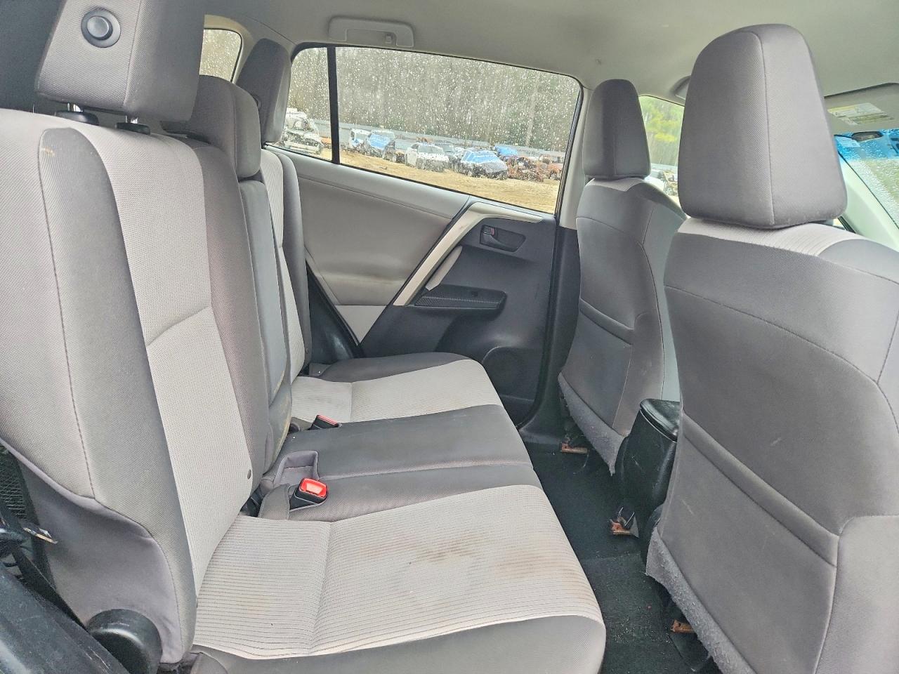 2013 TOYOTA RAV4 LE photo 11