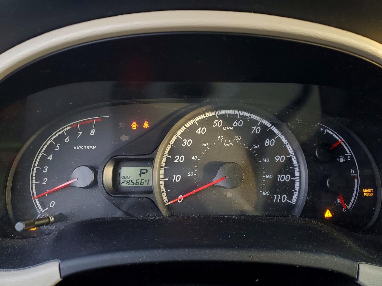 2013 TOYOTA SIENNA LE photo 9