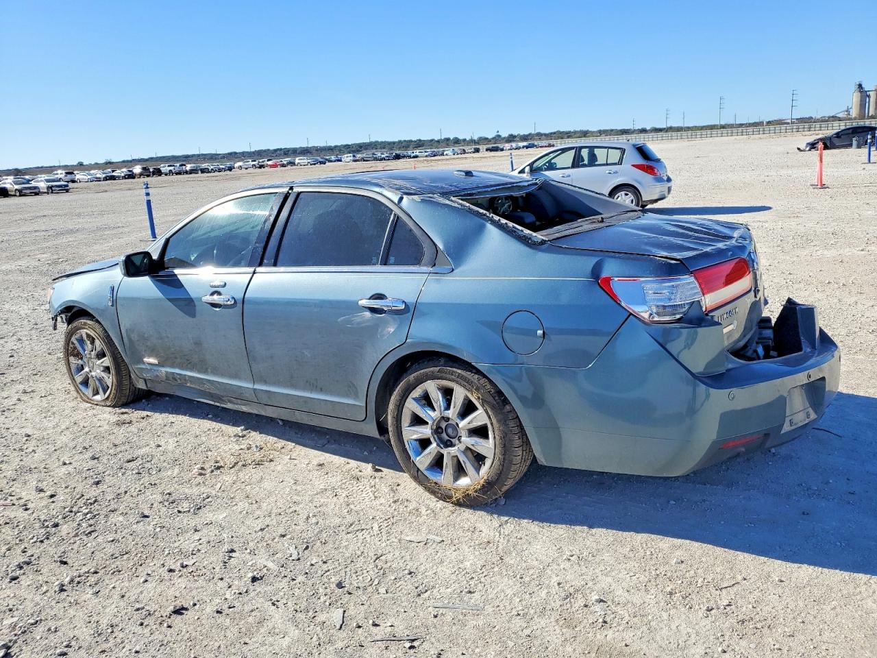 2011 LINCOLN MKZ HYBRID photo 2