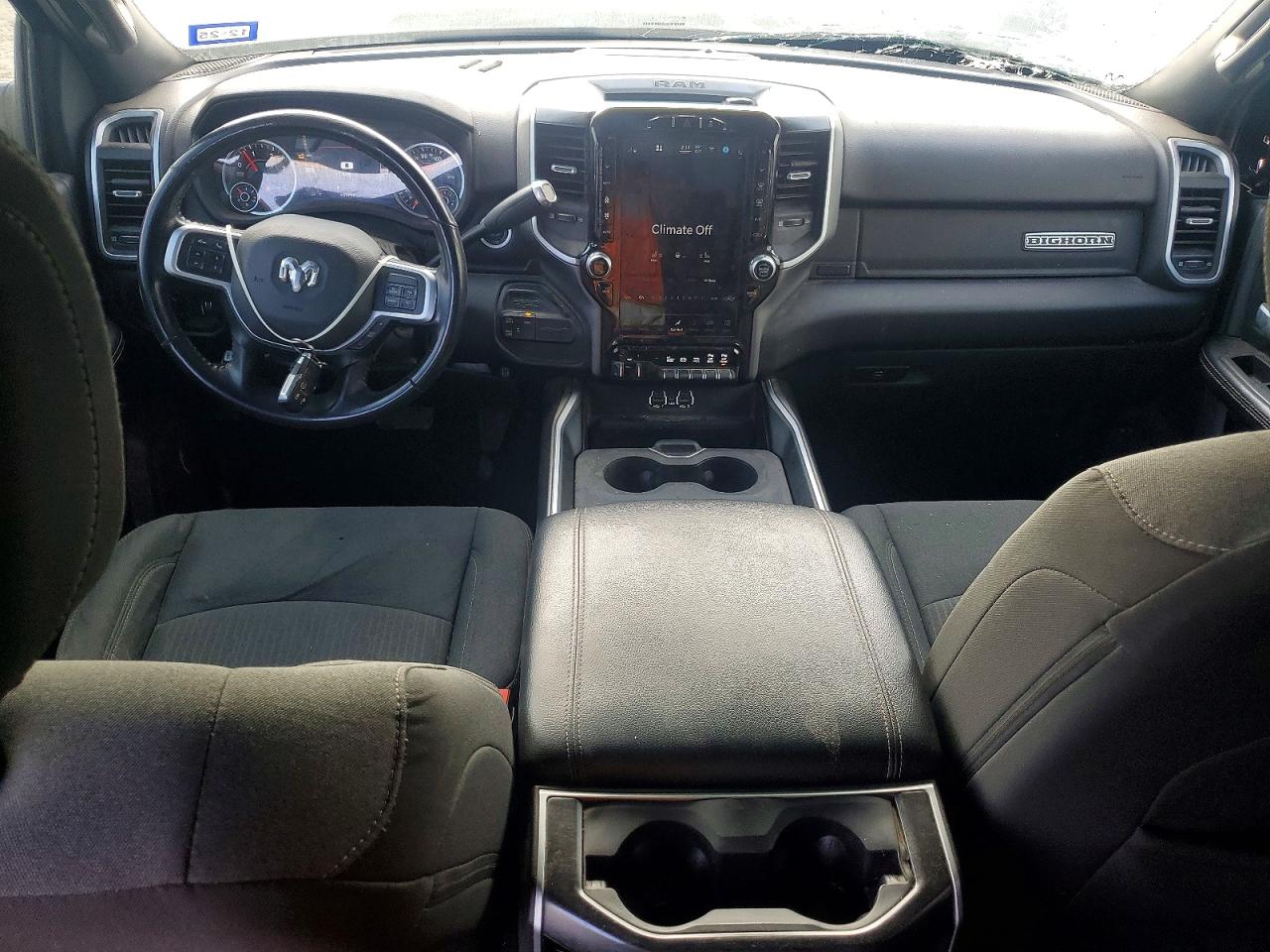 2022 RAM 3500 photo 8