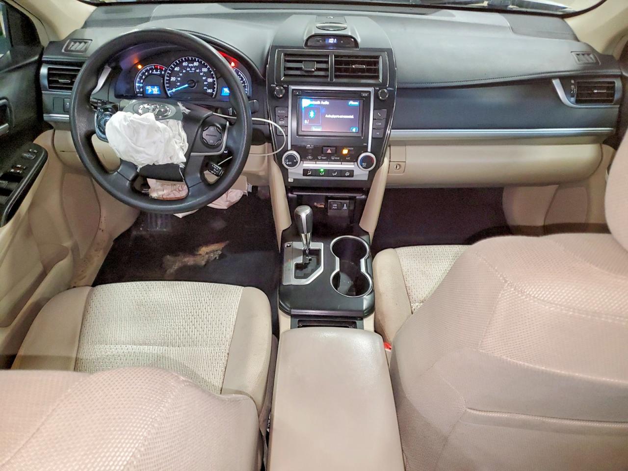 2013 TOYOTA CAMRY L photo 8
