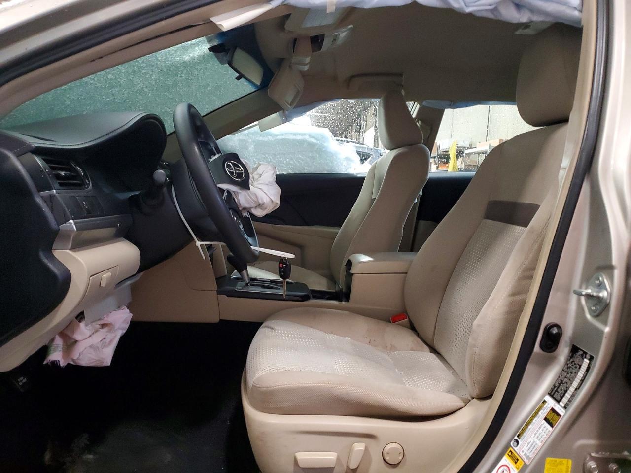 2013 TOYOTA CAMRY L photo 7