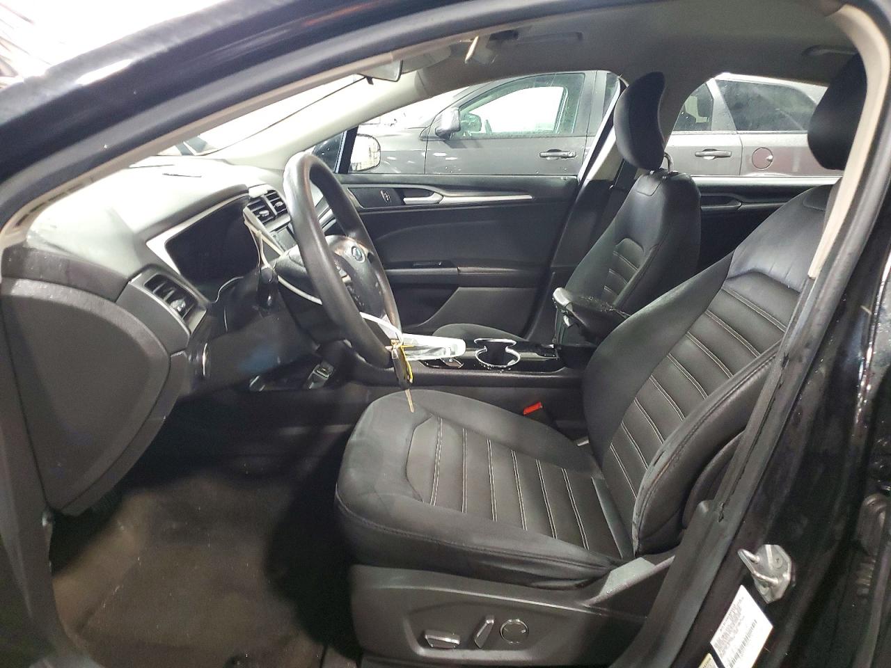 2014 FORD FUSION SE photo 7