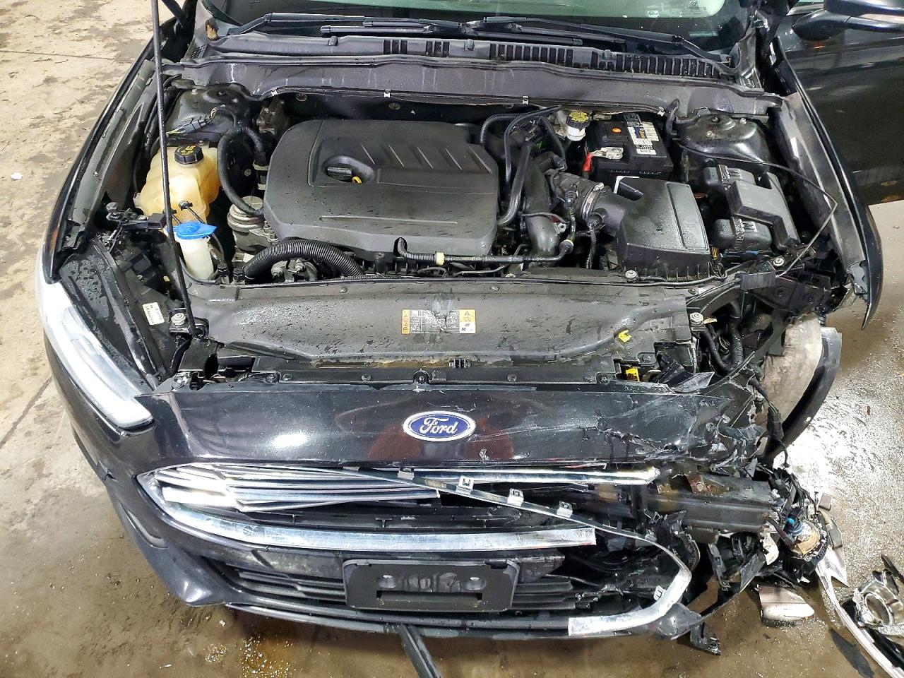 2014 FORD FUSION SE photo 11