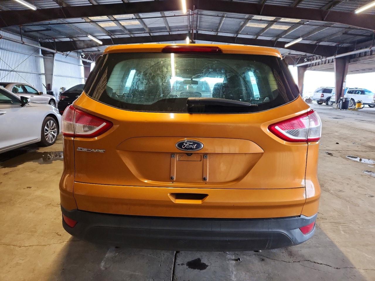 2016 FORD ESCAPE S photo 6