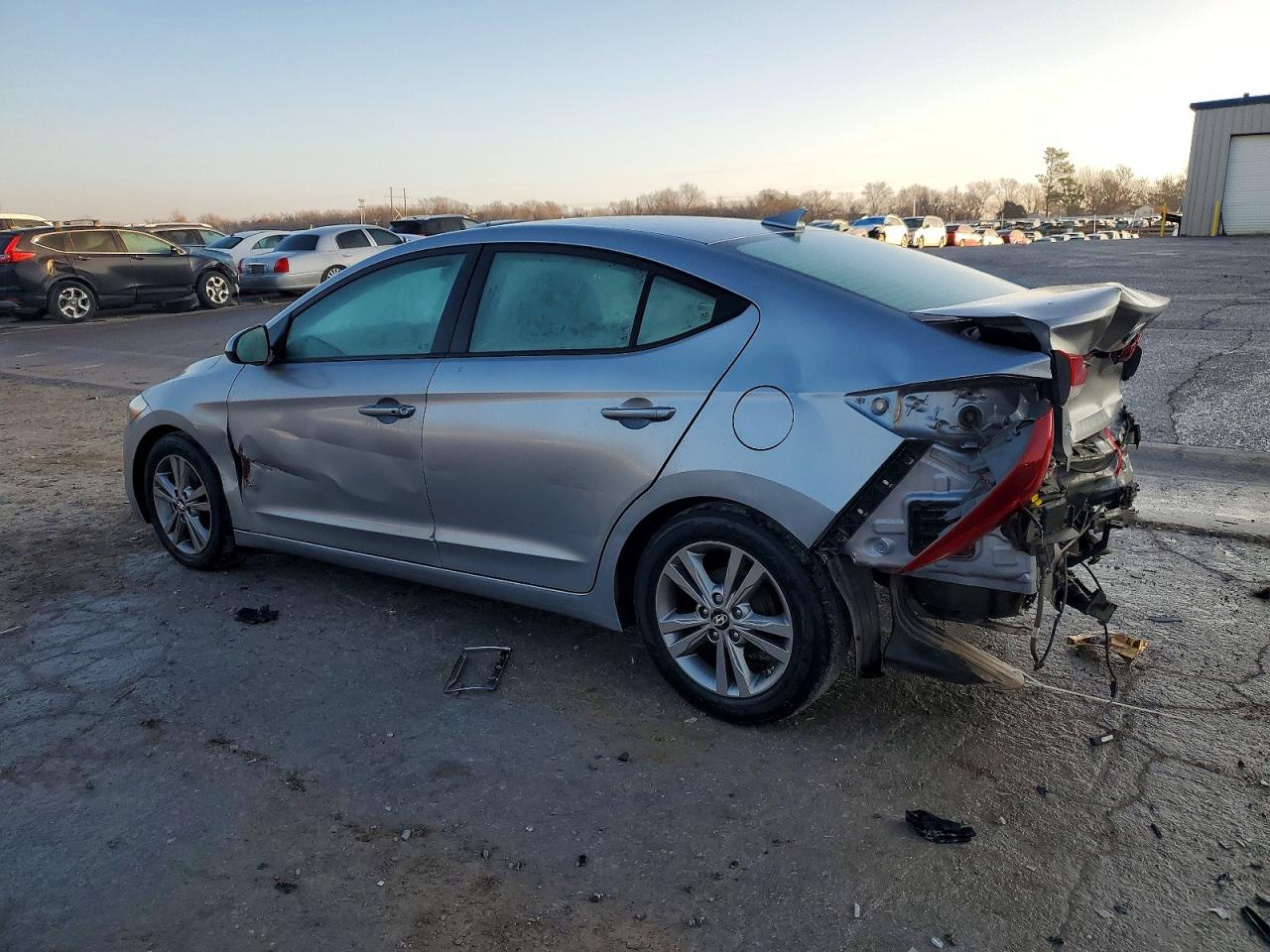 2017 HYUNDAI ELANTRA SE photo 2