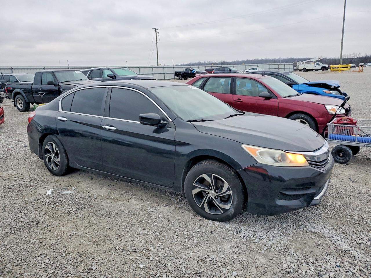 2016 HONDA ACCORD LX photo 4