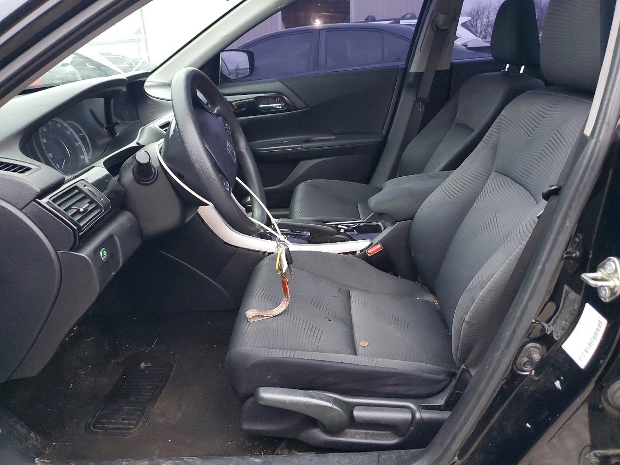 2016 HONDA ACCORD LX photo 7